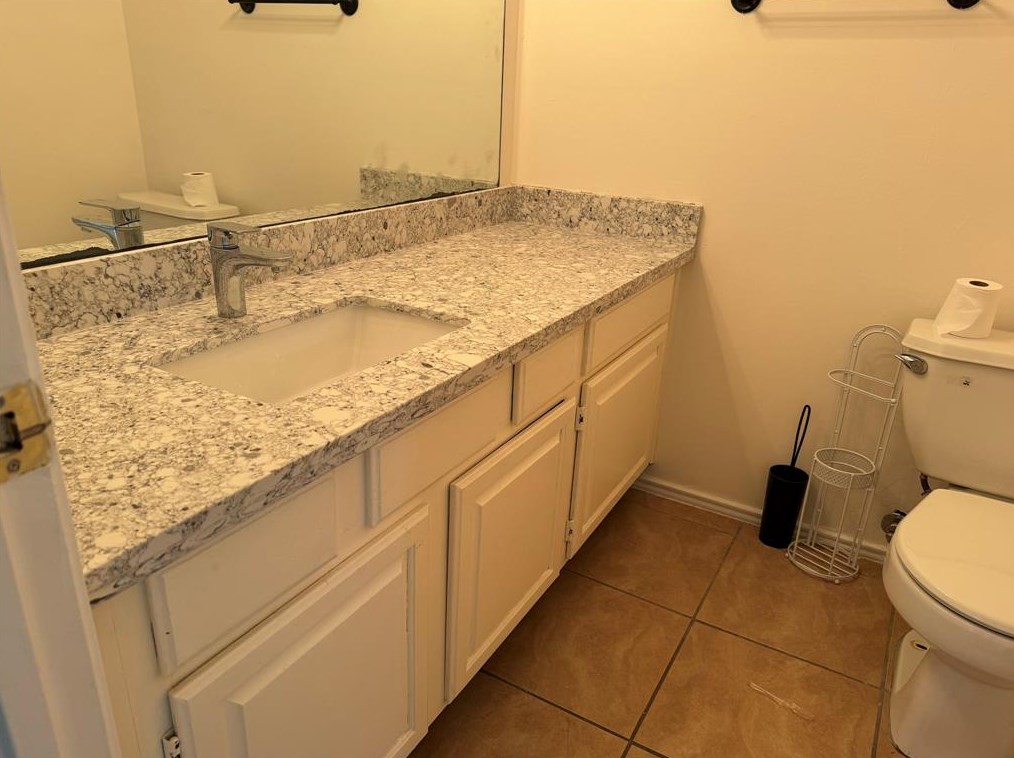 9414 Spindlewood Dr, Houston TX  77083-6324 exterior