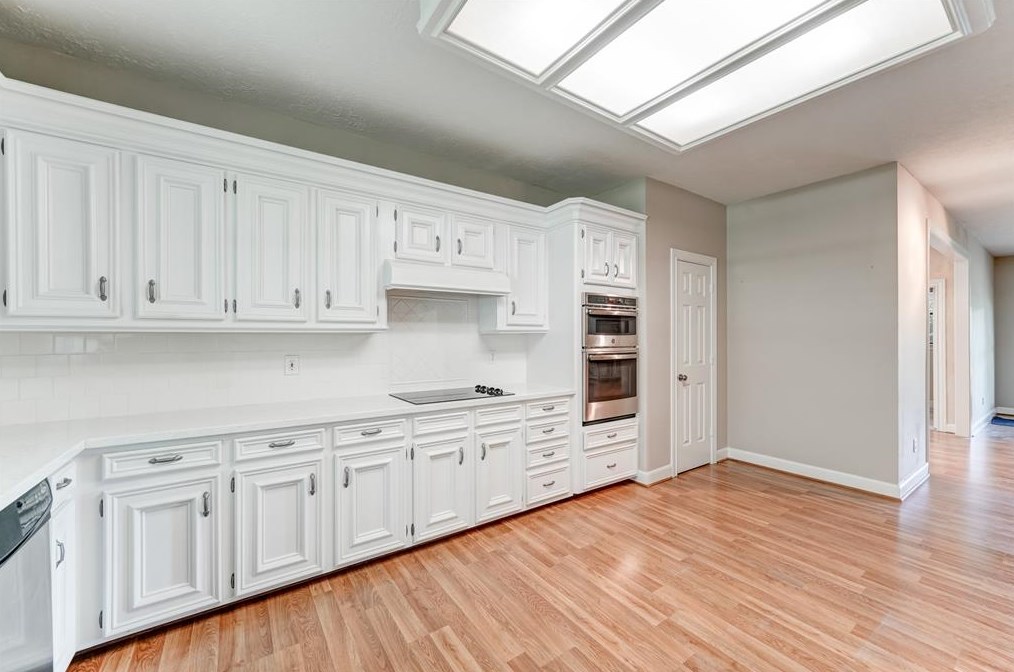 32711 Waltham Xing, Fulshear TX 77441-4205 exterior