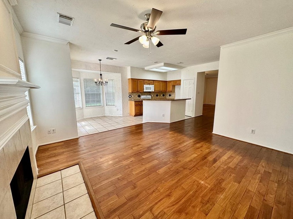 1414 Diamond Brook Dr, Houston TX  77062-8034 exterior