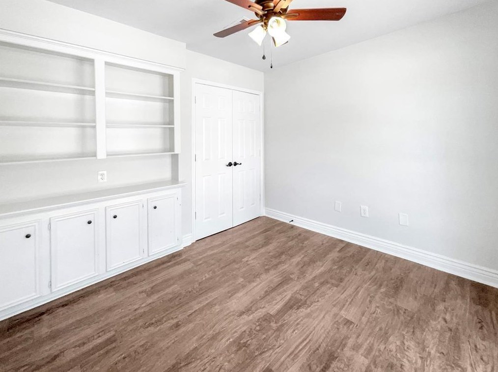 16126 Spinnaker Dr, Crosby TX  77532-5578 exterior