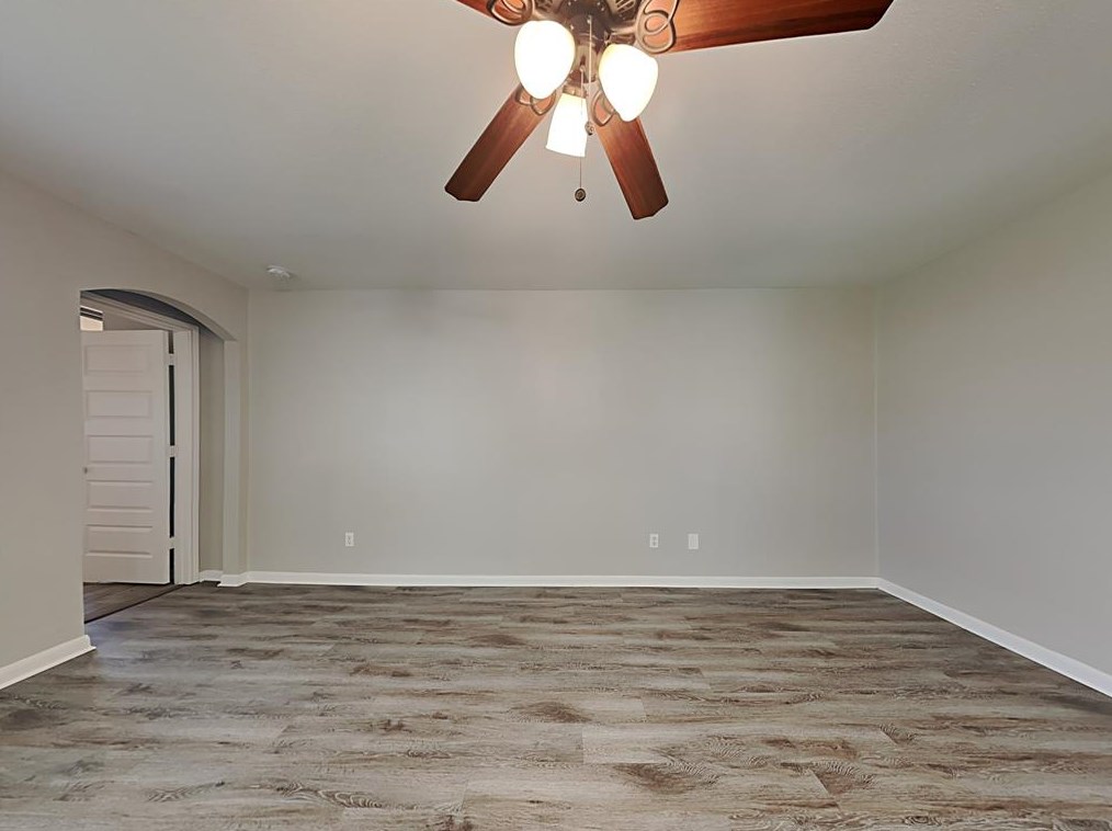 18019 Kinsale Valley Ln, Houston TX  77060-6277 exterior