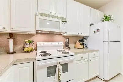 2815 Kings Crossing Drive #319, Kingwood, TX 77345 - Photo 9