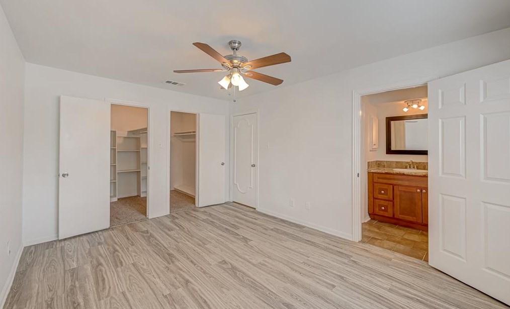 15006 Kimberley Ct, Houston TX 77079-5129 exterior