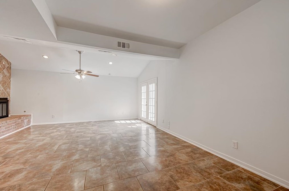 15006 Kimberley Ct, Houston TX 77079-5129 exterior