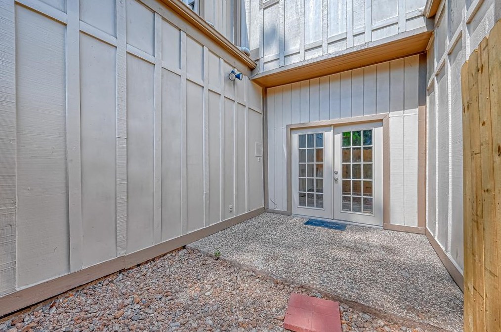 15006 Kimberley Ct, Houston TX 77079-5129 exterior