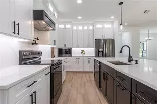 159 Rd 6613, Dayton, TX 77535 - Photo 17