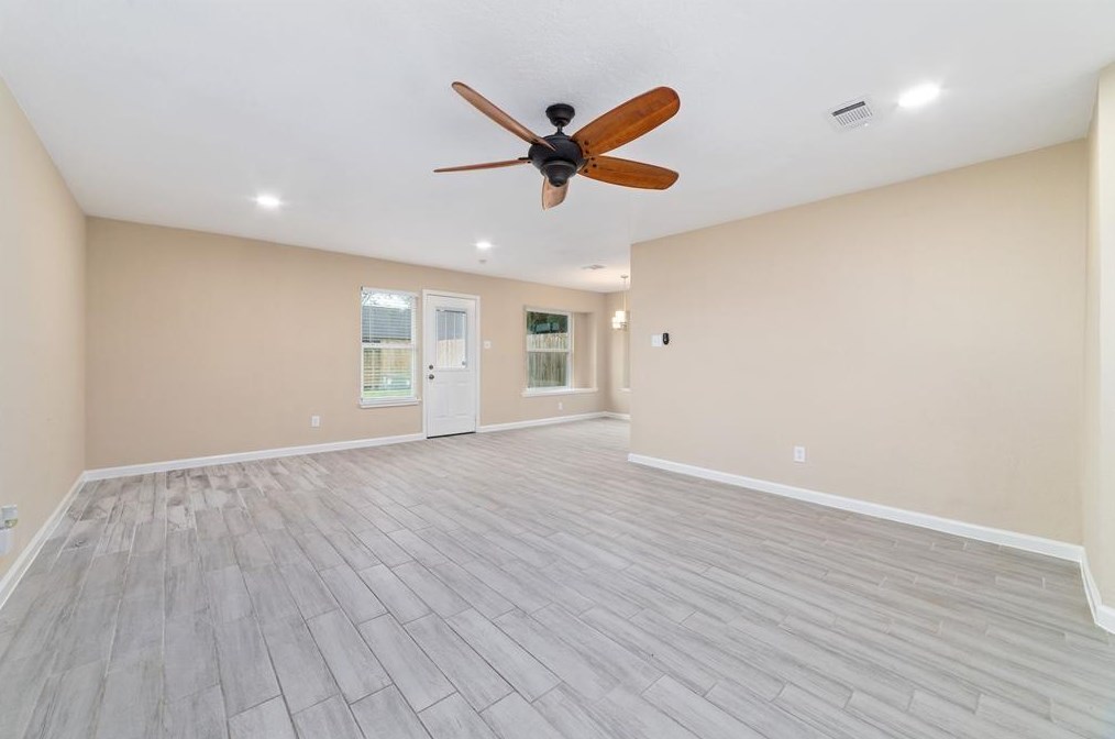 16715 Espinosa Dr, Houston TX  77083-2734 exterior