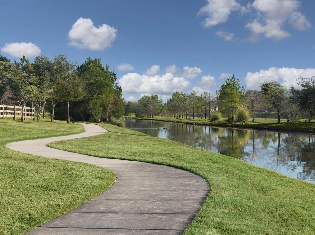 1919 Creekside Park Dr, Houston TX  exterior