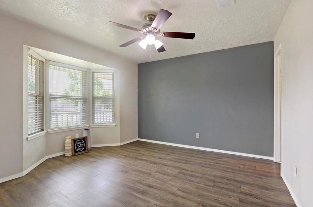 2027 Alabama St, Pasadena TX  77503-3511 exterior