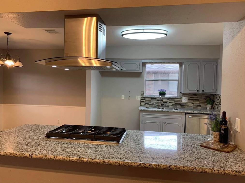 10414 Sageberry Dr, Houston TX  77089-2102 exterior