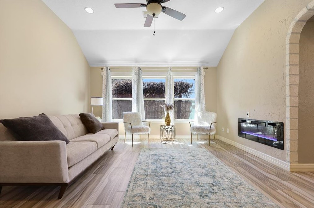 16918 Blue Mist Cir, Sugar Land TX  77498-4816 exterior