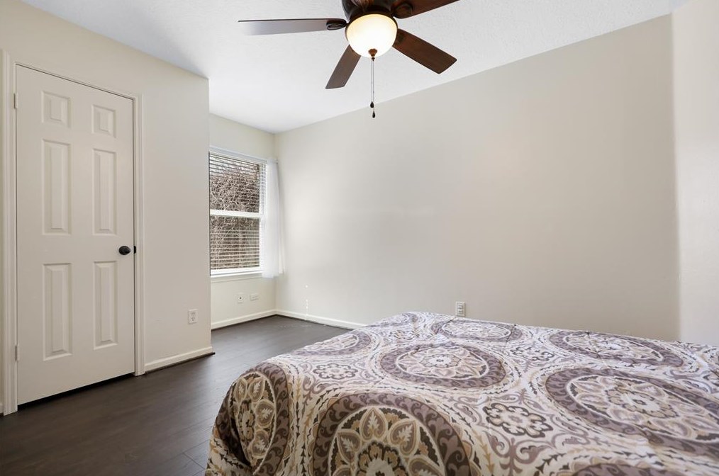 16918 Blue Mist Cir, Sugar Land TX  77498-4816 exterior