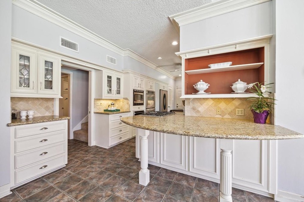 5430 Havenwoods Dr, Houston TX 77066-2522 exterior