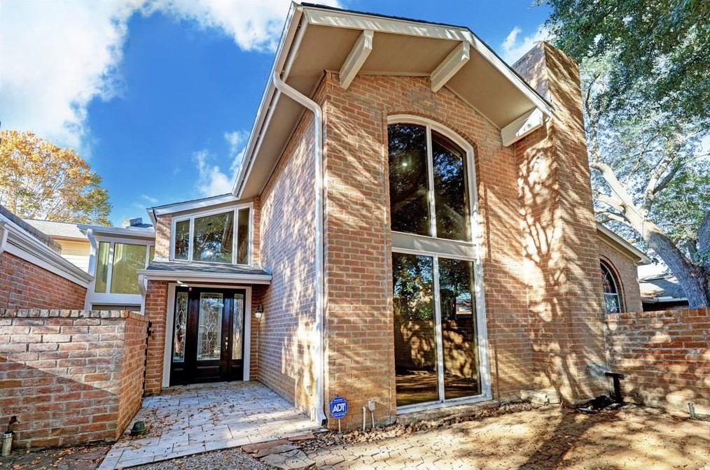 4720 Cashel Cir, Houston TX  77069-3504 exterior