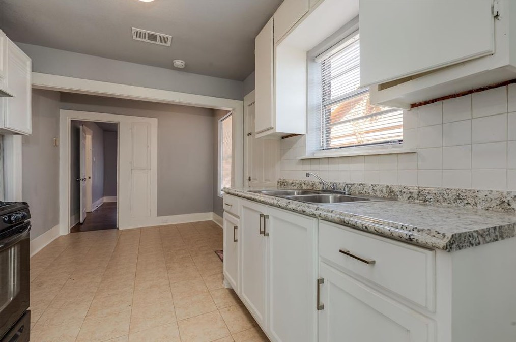 7016 Ilex St, Houston TX  77087-2844 exterior