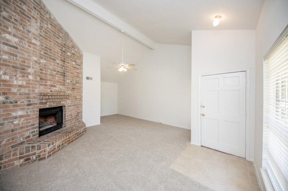 19318 Lazy Valley Dr, Katy TX  77449-3910 exterior