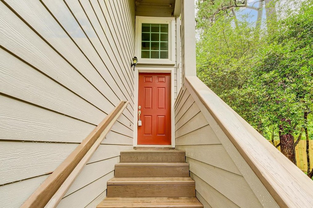 14 Newberry Trail Ct, Spring TX  77382-2321 exterior
