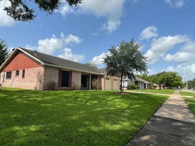 11610 Kirkmeadow Dr, Houston TX  77089-2324 exterior