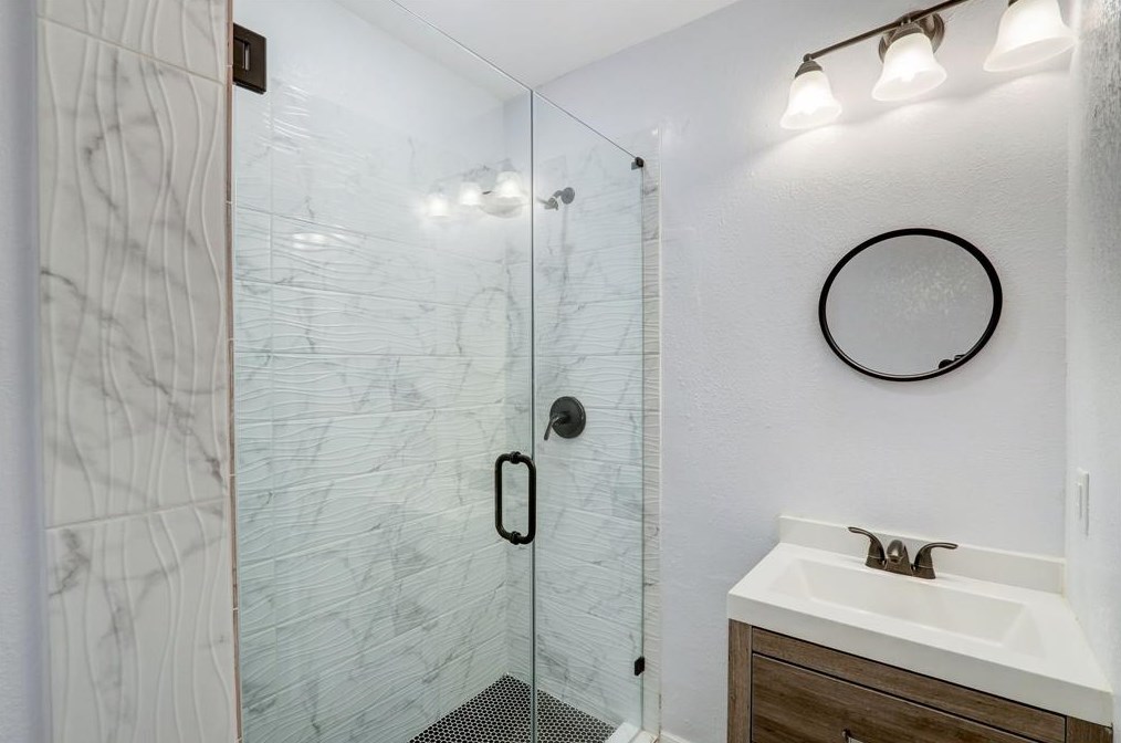 10413 Wolbrook, Houston TX  77016-3207 exterior