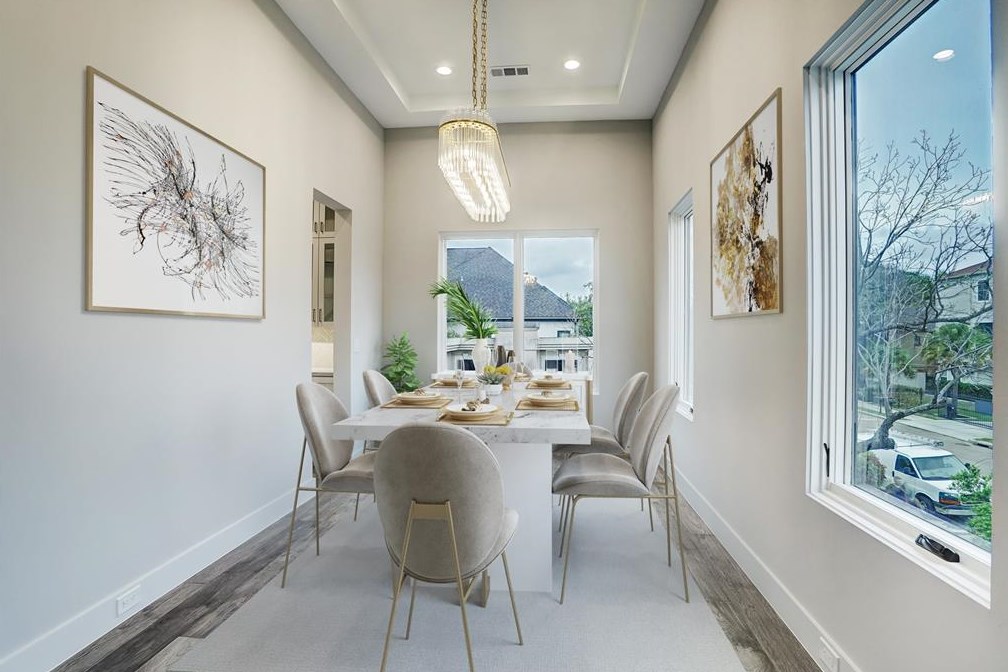 2432 Nantucket, Houston TX  77057-1906 exterior