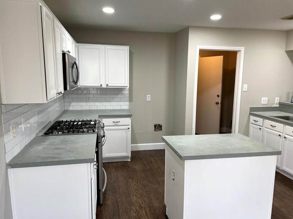1314 Coppercrest Dr, Spring TX  77386-2261 exterior