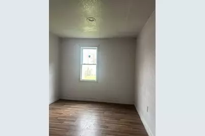 2413 Leal Street, San Antonio, TX 78207 - Photo 11