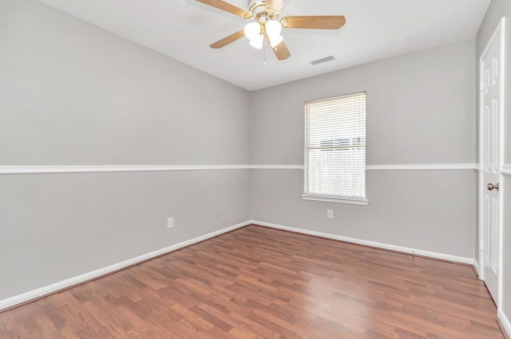15211 Oak Ter Dr, Houston TX  77082-4026 exterior