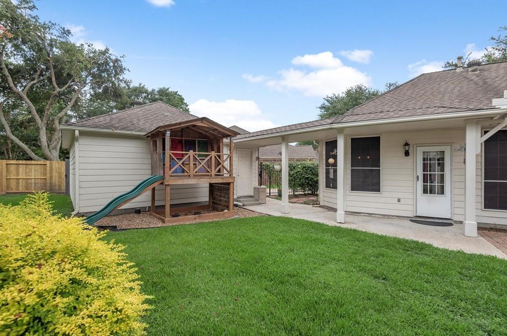 17807 Stoney Glade Ct, Houston TX  77095-4446 exterior