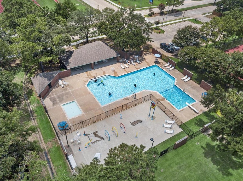17807 Stoney Glade Ct, Houston TX  77095-4446 exterior