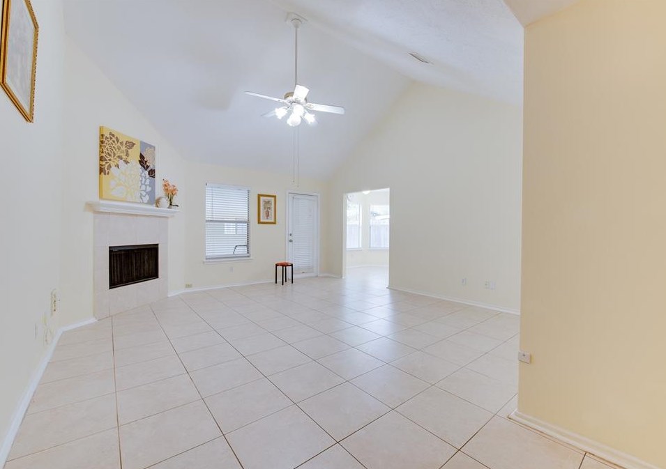 7219 Seton Lake Dr, Houston TX  77086-1738 exterior