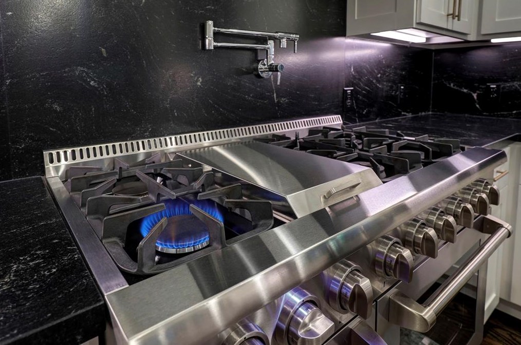 3622 Durness Way, Houston TX  77025-2518 exterior