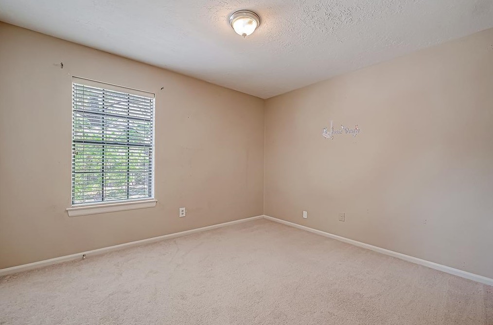 7818 Sunny Rdg Dr, Houston TX  exterior