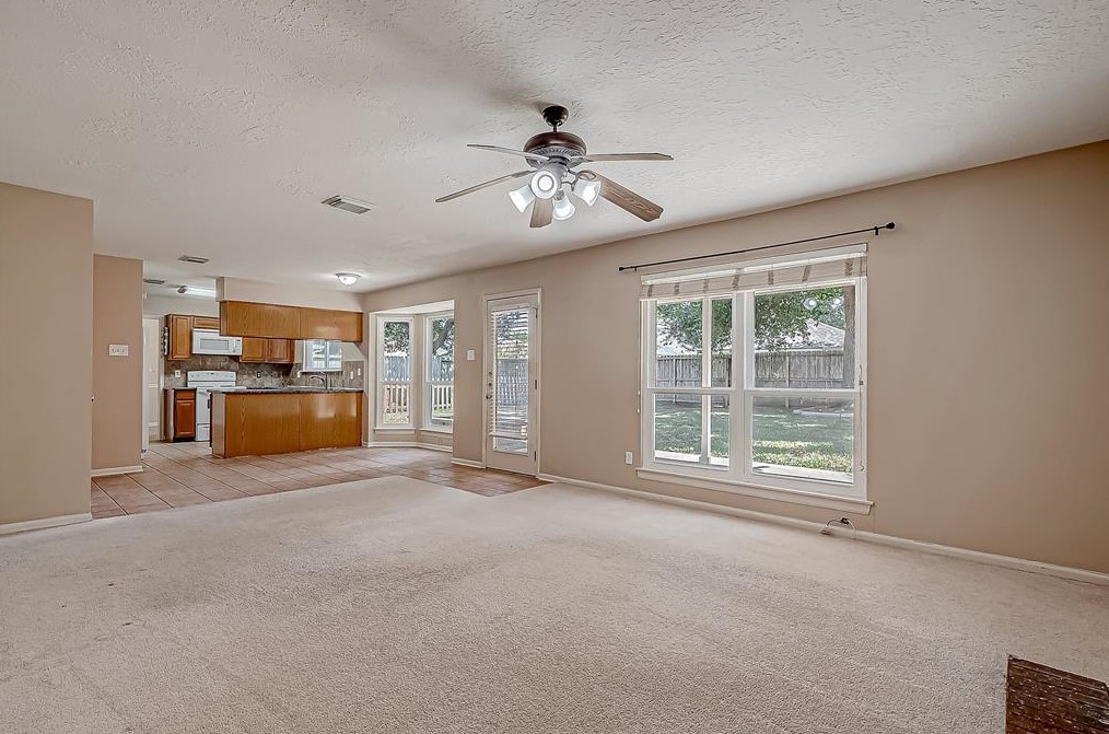 7818 Sunny Rdg Dr, Houston TX  exterior