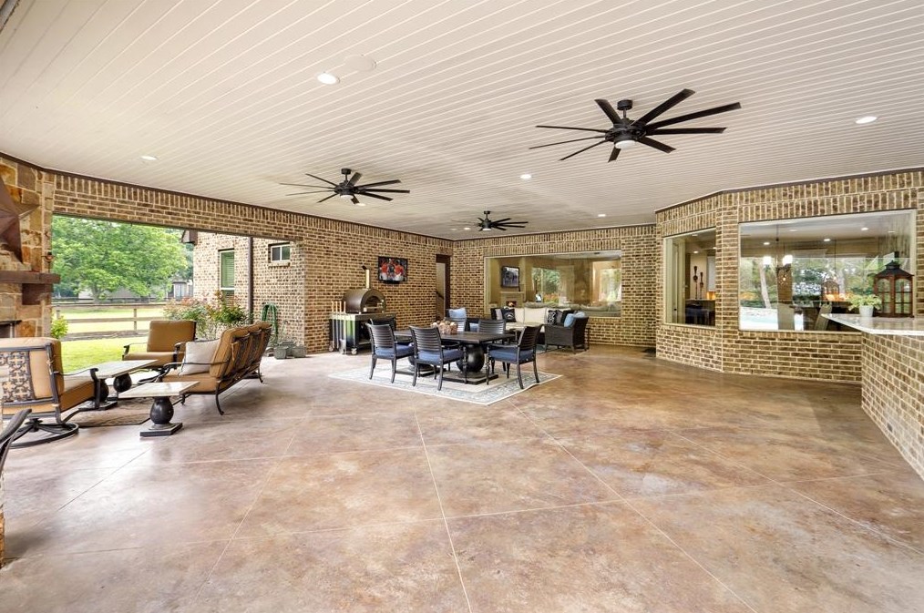 32622 Waterworth Ct, Fulshear TX 77441-4366 exterior