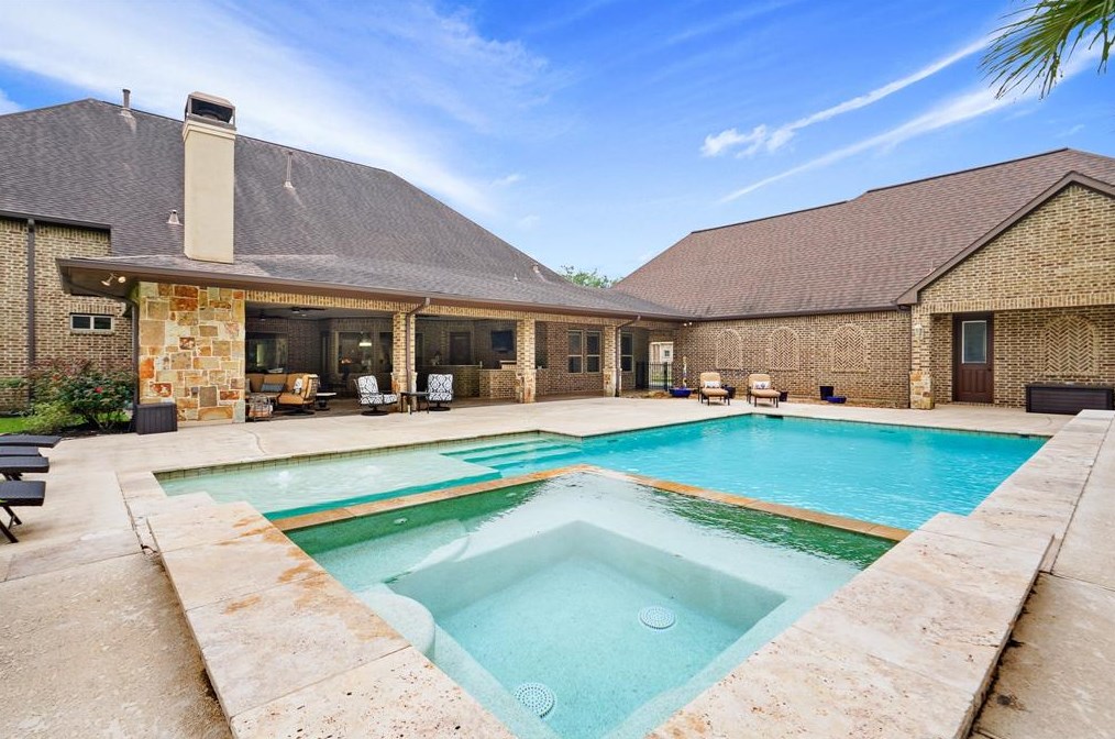 32622 Waterworth Ct, Fulshear TX 77441-4366 exterior