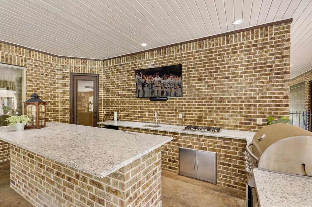 32622 Waterworth Ct, Fulshear TX 77441-4366 exterior