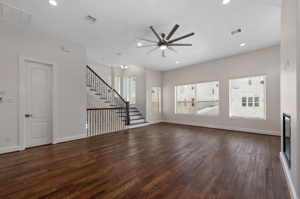 9406 Glenfield Ct, Houston TX 77096-3802 exterior