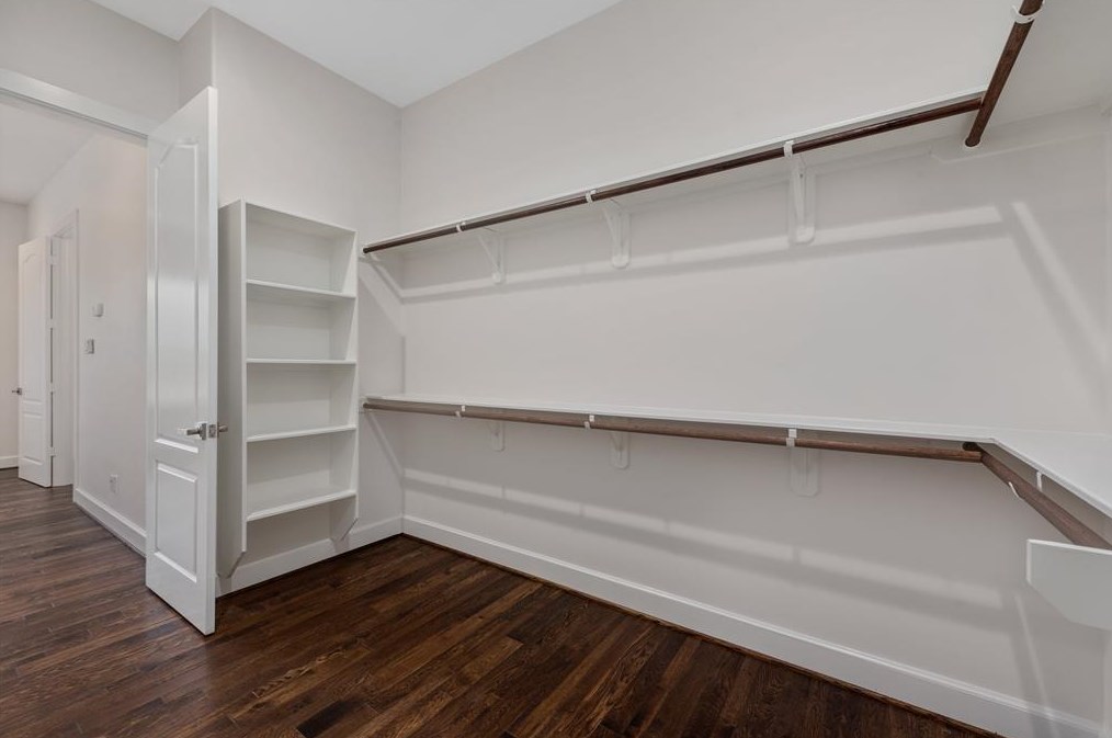 9406 Glenfield Ct, Houston TX 77096-3802 exterior