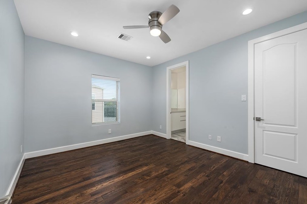 9406 Glenfield Ct, Houston TX 77096-3802 exterior