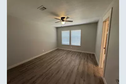 5802 Twisted Pine Court #D, Houston, TX 77039 - Photo 11