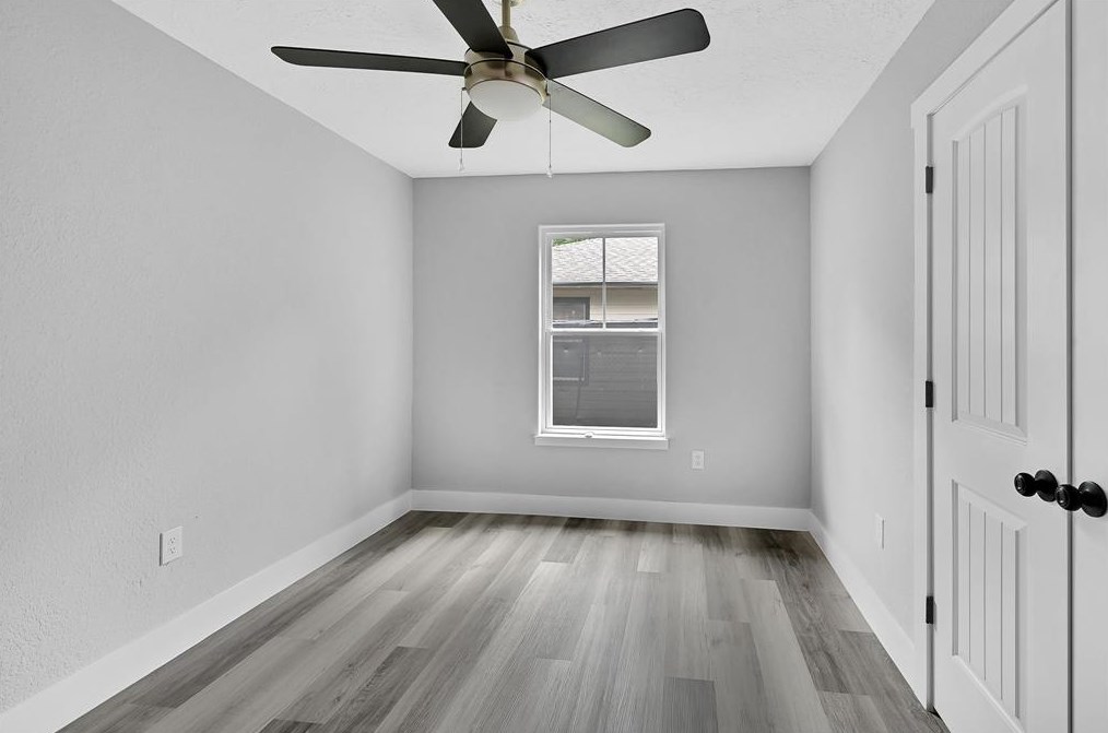 5938 Beldart St, Houston TX  77033-1246 exterior