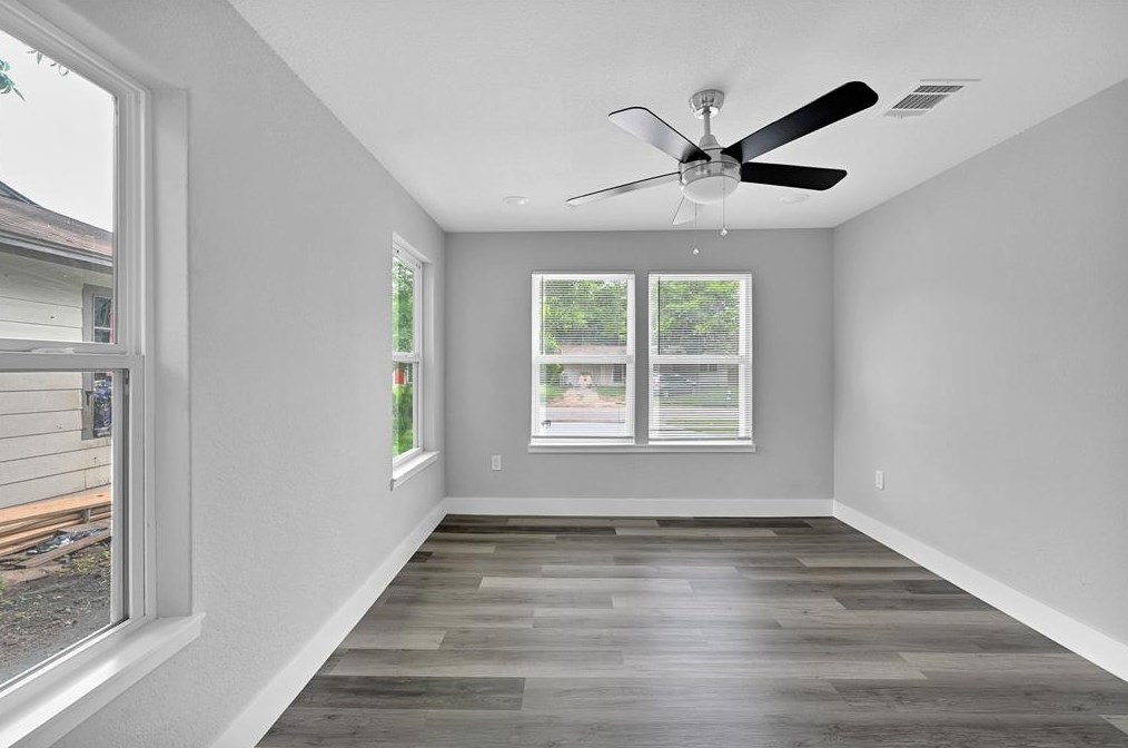 5938 Beldart St, Houston TX  77033-1246 exterior