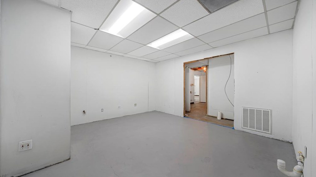 3202 White Oak Dr, Houston TX 77009-7630 exterior