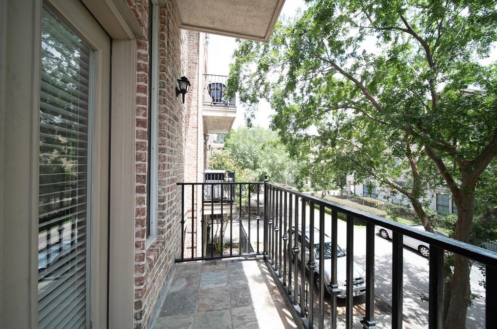 5214 Eigel St, Houston TX  77007-3226 exterior