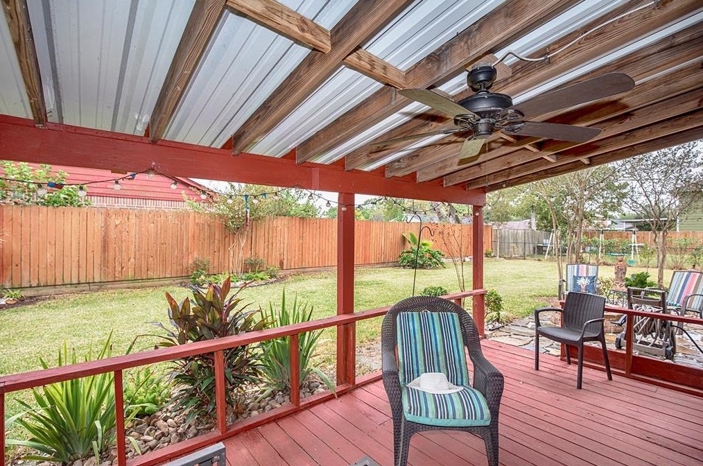 9022 Edgebrook, Houston TX  77075-1240 exterior
