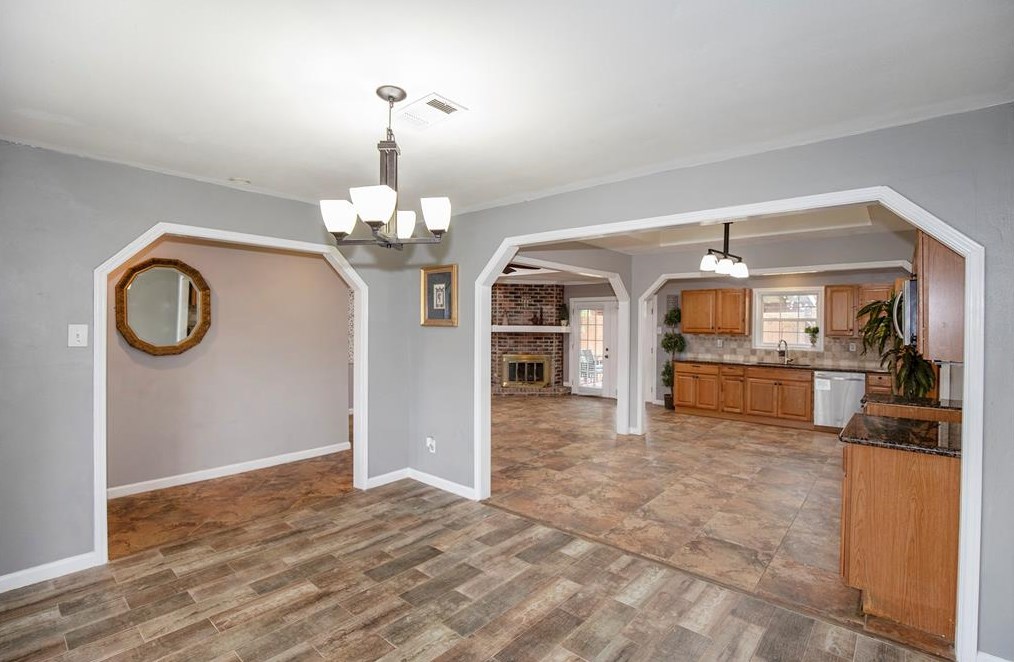 9022 Edgebrook, Houston TX  77075-1240 exterior