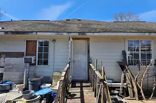 8610 Tremont St, Houston, TX 77028 - Photo 3