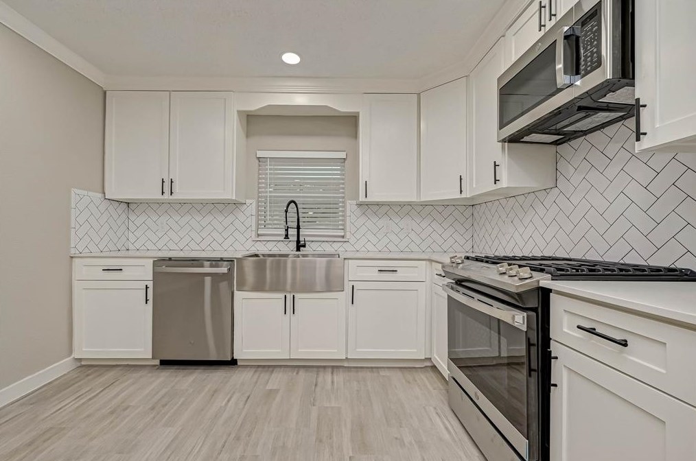 1508 Red Cedar Cir, Spring TX  77380-1785 exterior