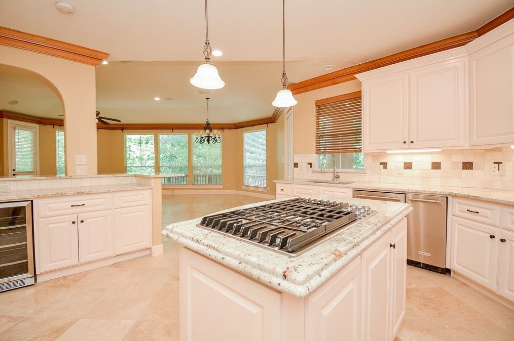807 Marywood Chase, Houston TX  77079-4200 exterior