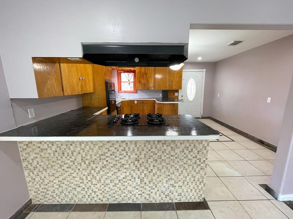 7230 Sims Dr, Houston TX  77061-2640 exterior
